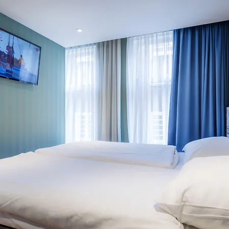 The Old Nickel Hotel *