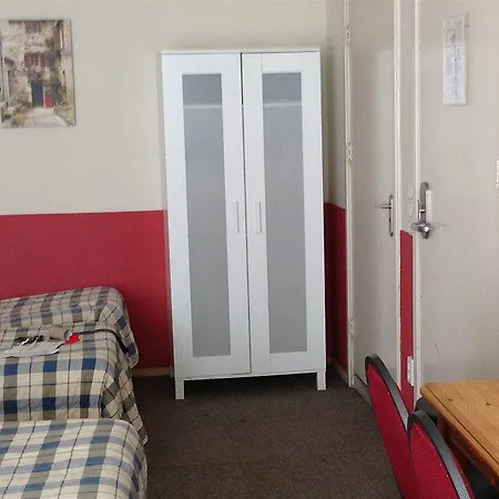 The Old Nickel Hotel *