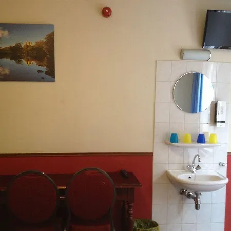 Hotel The Old Nickel *