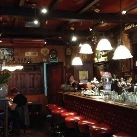 מלון The Old Nickel *