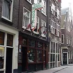 老尼克尔酒店 *