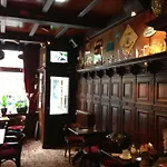 老尼克尔酒店 酒店 *